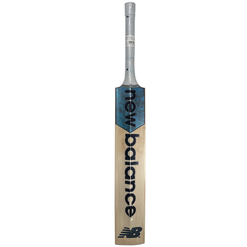 New Balance DC 880 Junior Cricket Bat - 2024