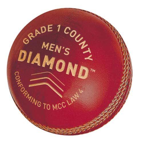 Gunn & Moore Diamond Cricket Ball